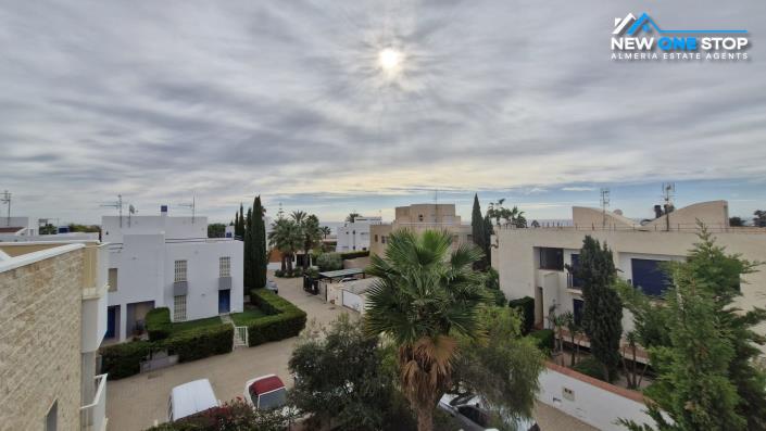 Image No.2-Villa de 4 chambres à vendre à Vera Playa