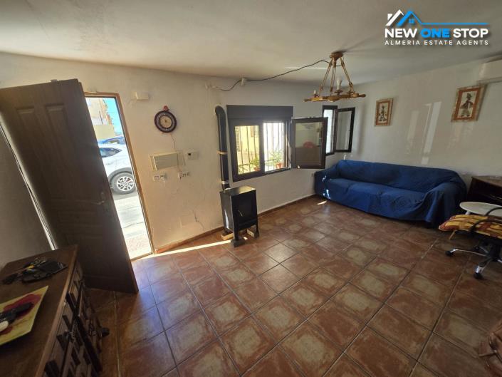 Image No.2-3 Bed House for sale