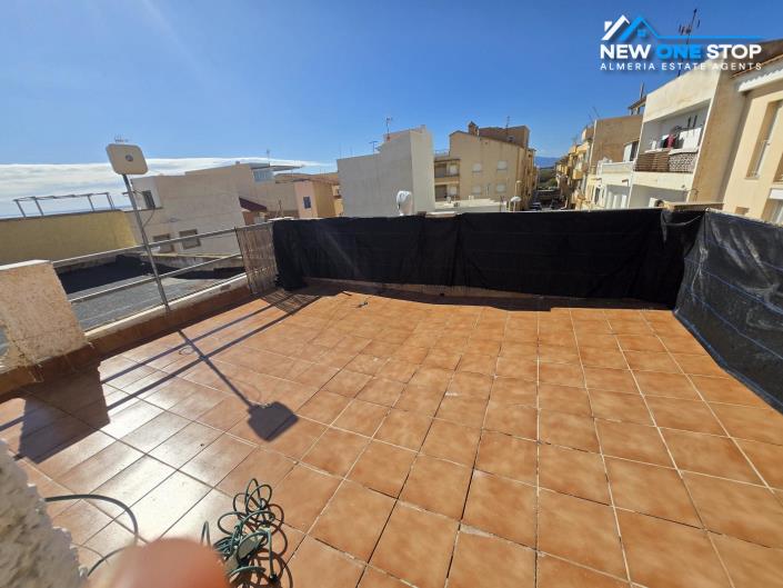 Image No.21-3 Bed House for sale