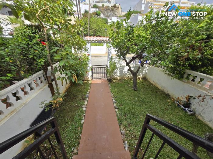 Image No.7-5 Bed House for sale