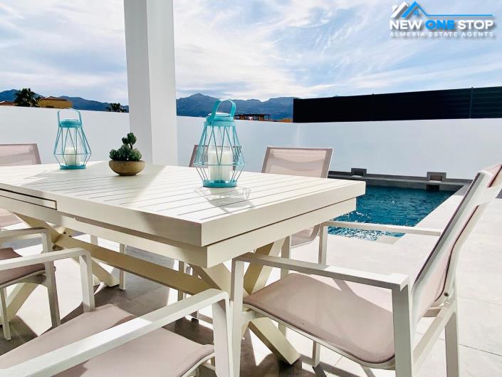 Image No.33-3 Bed Villa / Detached for sale