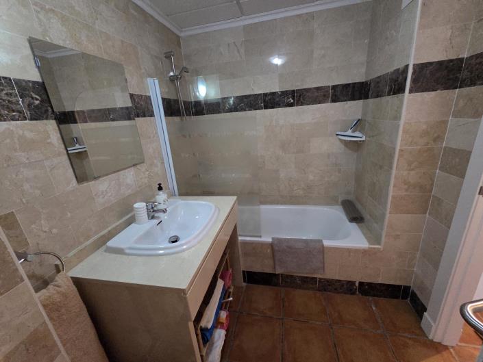 Image No.20-1 Bed Apartment for sale