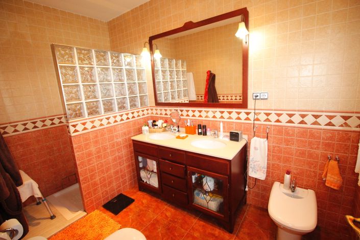 Image No.15-4 Bed Villa for sale