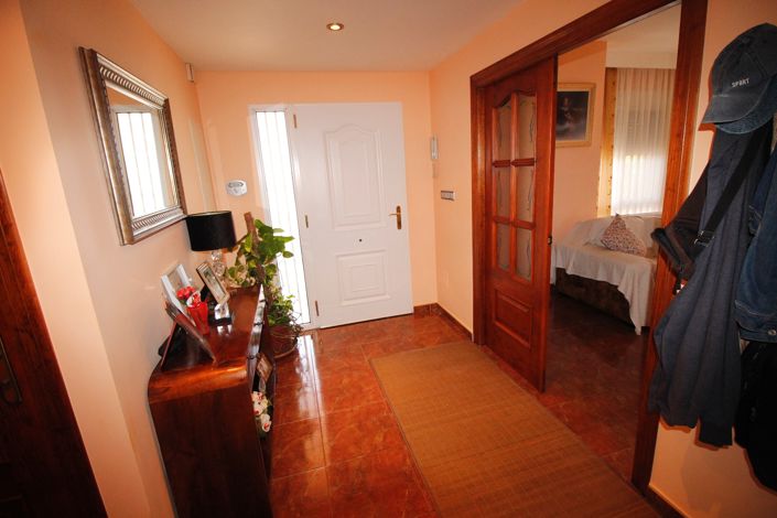 Image No.6-4 Bed Villa for sale