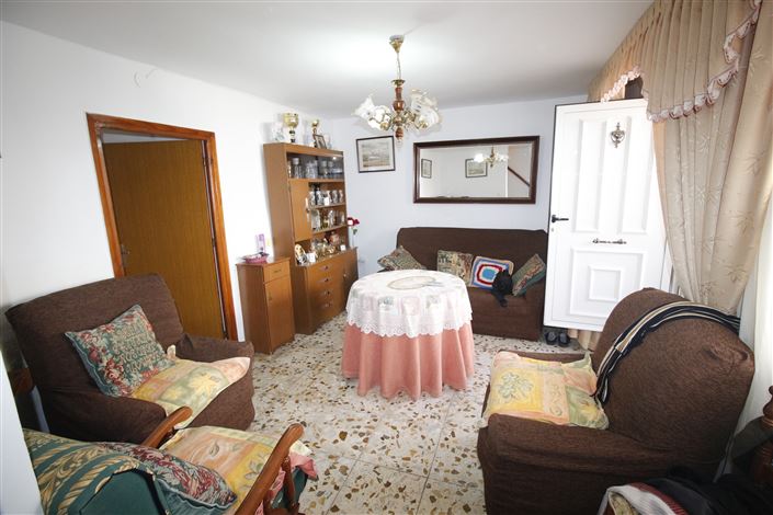 Image No.5-3 Bed Townhouse for sale