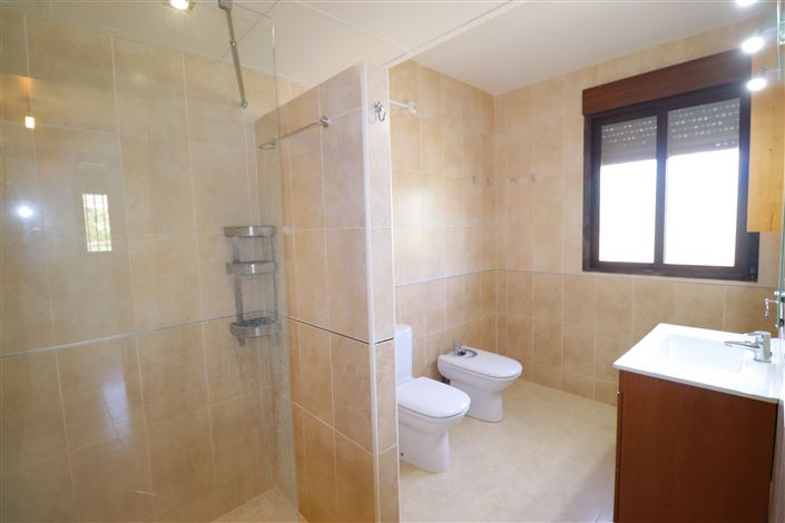 Image No.25-4 Bed Villa for sale