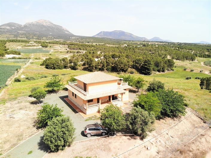 Image No.4-4 Bed Villa for sale