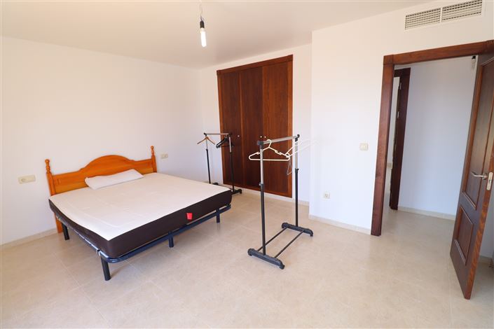 Image No.40-4 Bed Villa for sale