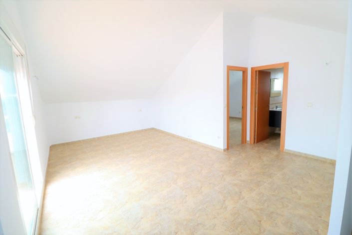 Image No.31-Villa de 5 chambres à vendre à Puerto Lumbreras