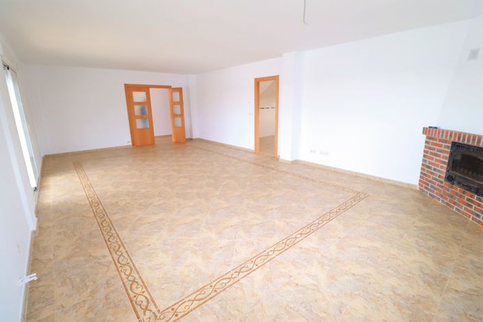 Image No.8-Villa de 5 chambres à vendre à Puerto Lumbreras