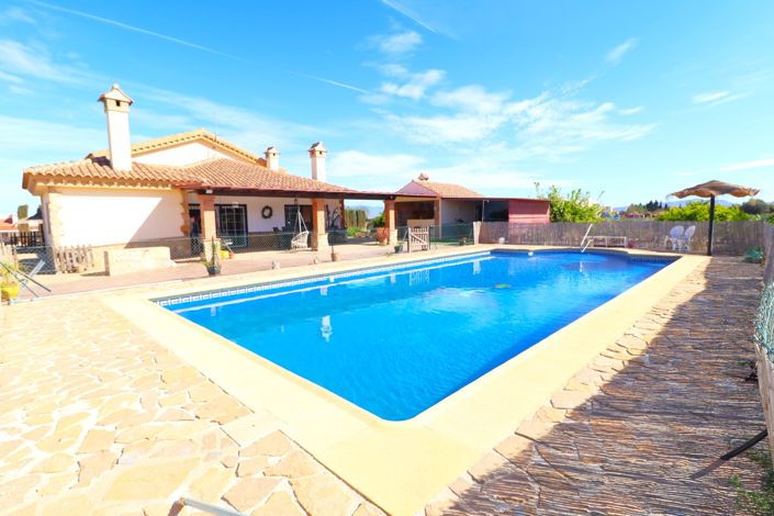 Image No.48-5 Bed Villa for sale