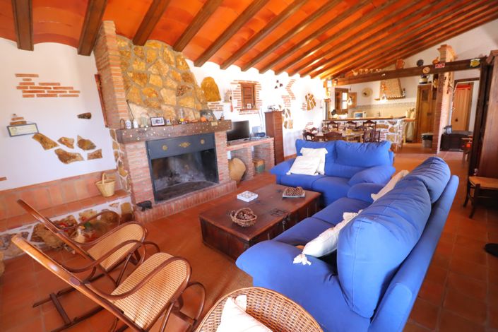 Image No.19-2 Bed Cortijo for sale