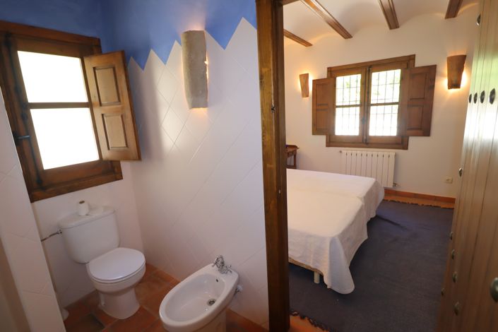 Image No.40-2 Bed Cortijo for sale