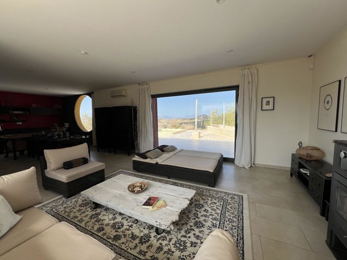 Image No.18-3 Bed Villa for sale