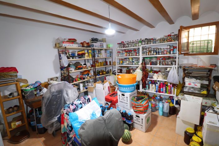 Image No.23-7 Bed Country House for sale