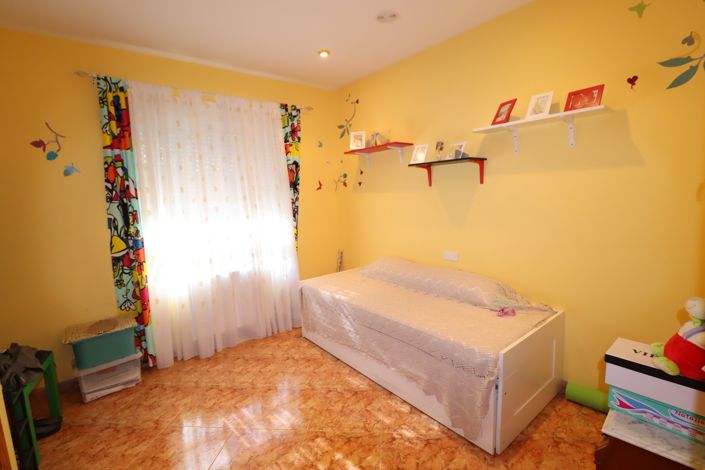 Image No.25-Villa de 5 chambres à vendre à Puerto Lumbreras