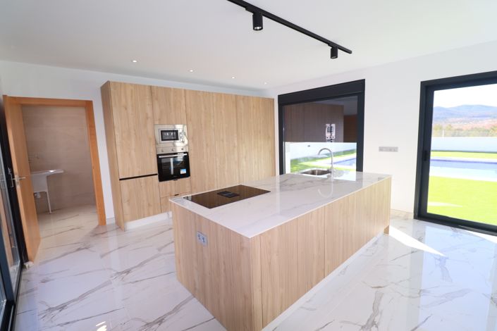 Image No.18-3 Bed Villa for sale