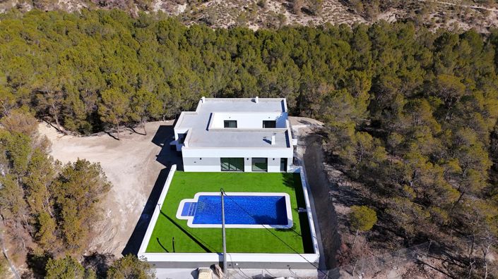 Image No.2-3 Bed Villa for sale