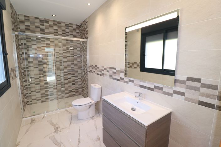 Image No.27-3 Bed Villa for sale