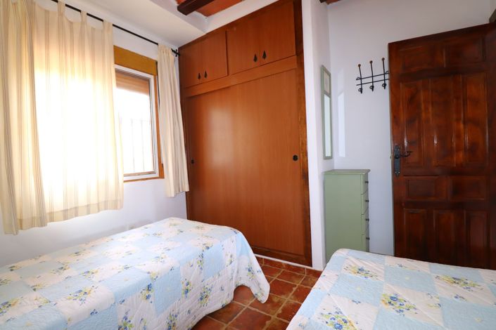 Image No.18-4 Bed Villa for sale