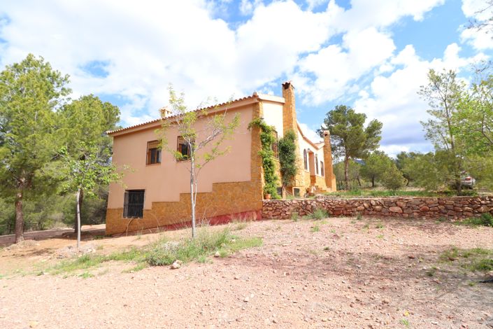 Image No.4-4 Bed Villa for sale