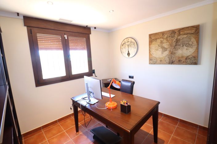 Image No.7-Villa de 4 chambres à vendre à Almendricos