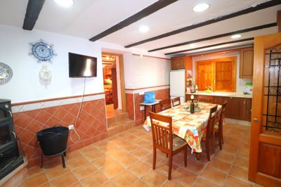 g0aw6v8gyqt3022-ch2016