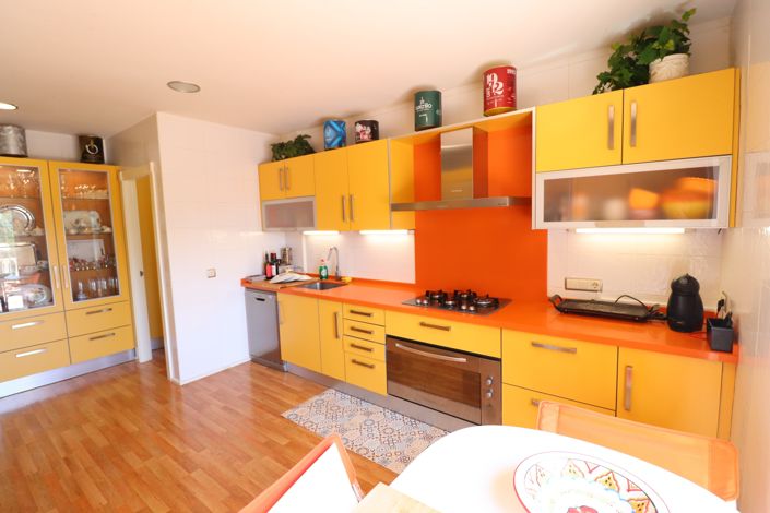 Image No.20-5 Bed Villa for sale