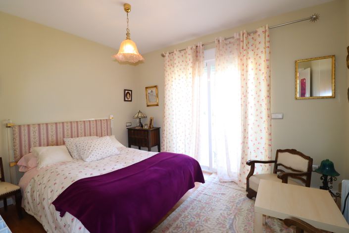 Image No.34-5 Bed Villa for sale