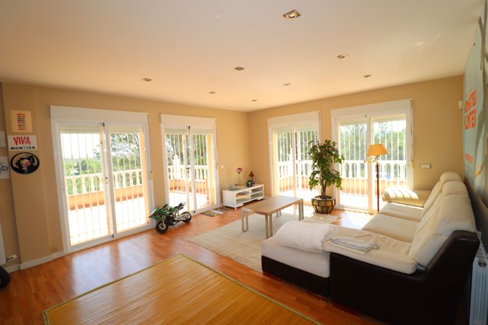 Image No.39-5 Bed Villa for sale