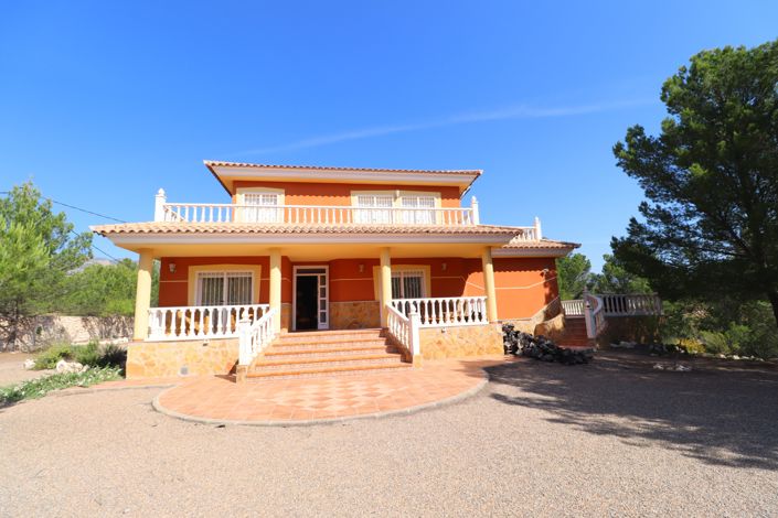 Image No.6-5 Bed Villa for sale
