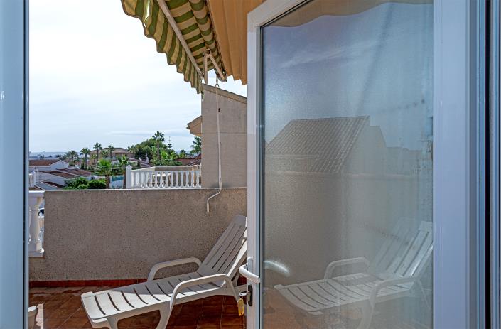 Image No.16-3 Bed Villa / Detached for sale