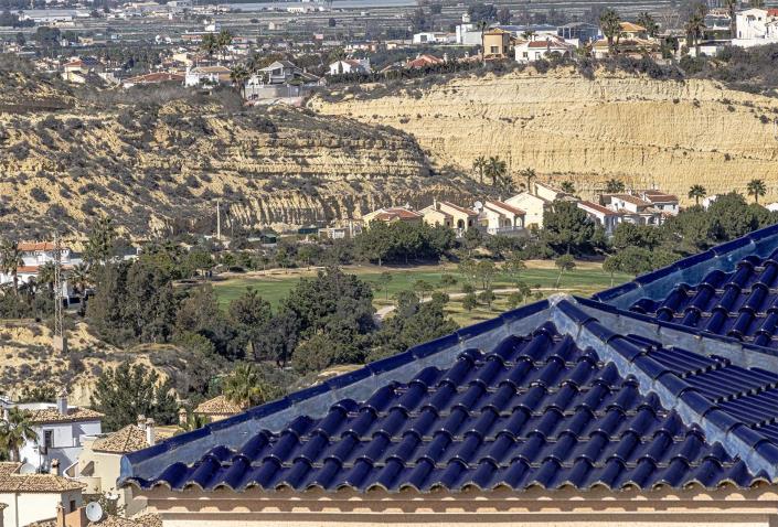 Image No.25-2 Bed Apartment for sale