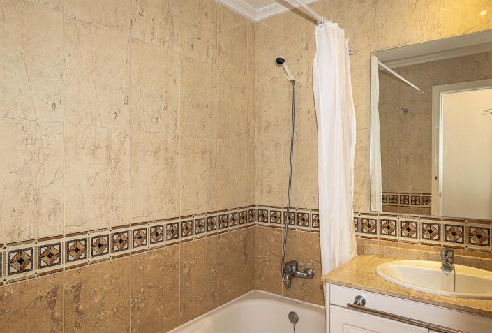 Image No.19-3 Bed Duplex for sale