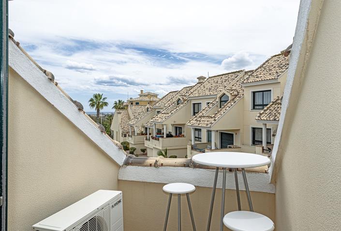 Image No.28-3 Bed Duplex for sale