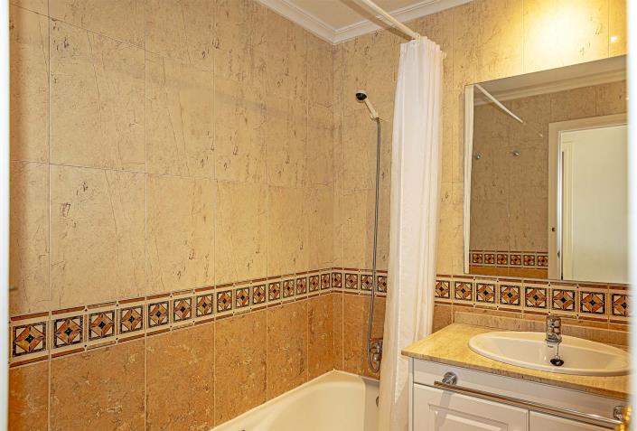 Image No.33-3 Bed Duplex for sale