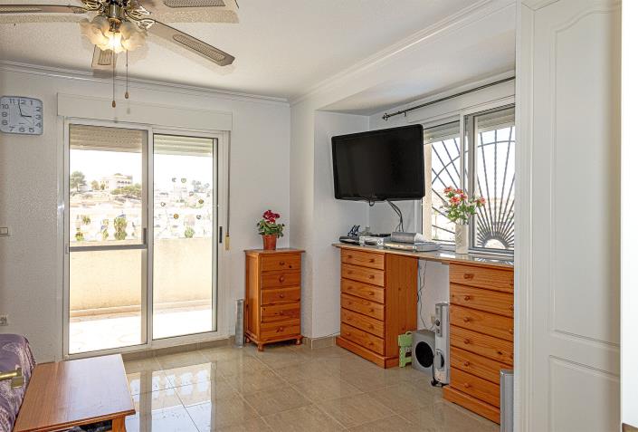 Image No.29-3 Bed Villa / Detached for sale