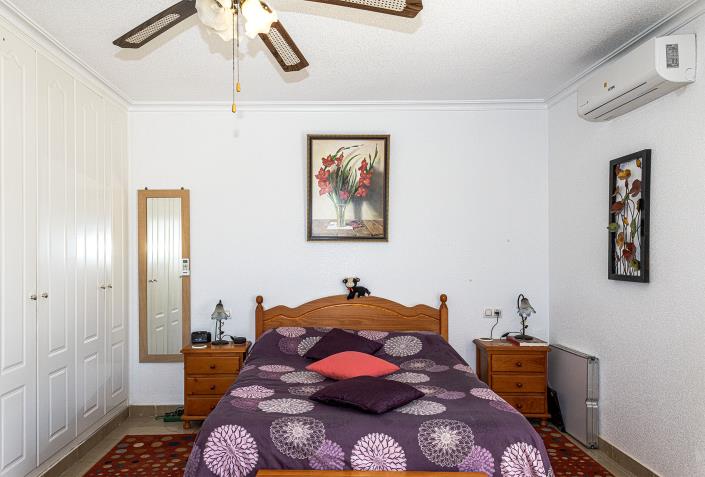 Image No.31-3 Bed Villa / Detached for sale