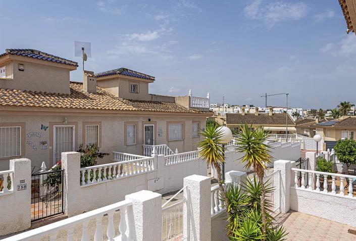 Image No.7-2 Bed Semi-Detached for sale