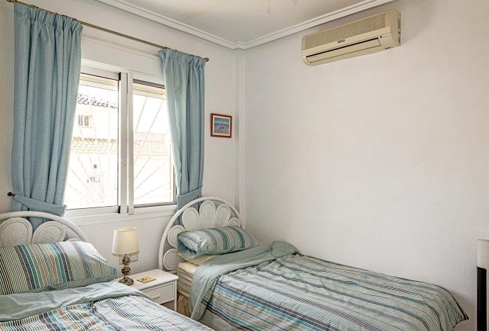 Image No.12-2 Bed Semi-Detached for sale