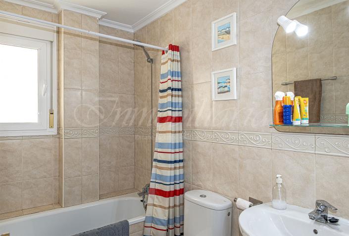 Image No.17-3 Bed Villa / Detached for sale