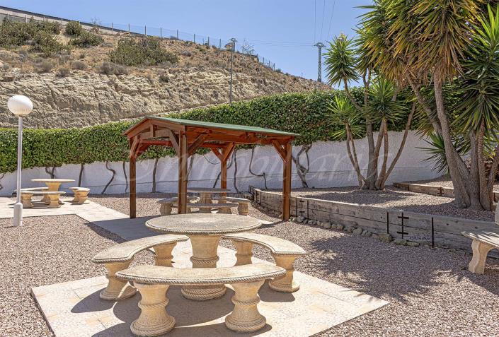 Image No.32-3 Bed Villa / Detached for sale