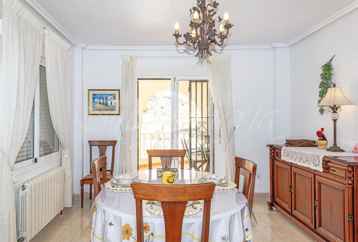 Image No.33-3 Bed Villa / Detached for sale