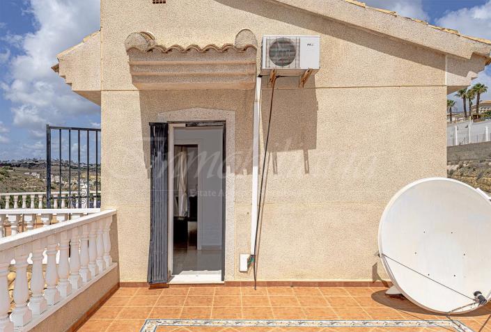Image No.48-3 Bed Villa / Detached for sale
