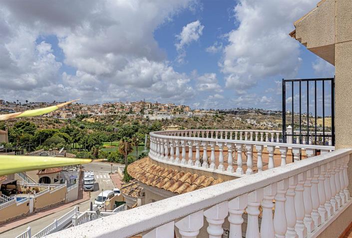 Image No.49-3 Bed Villa / Detached for sale