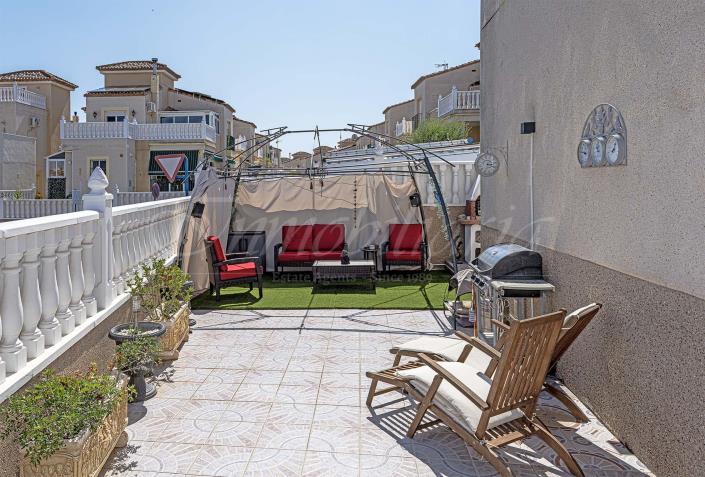 Image No.8-3 Bed Villa / Detached for sale