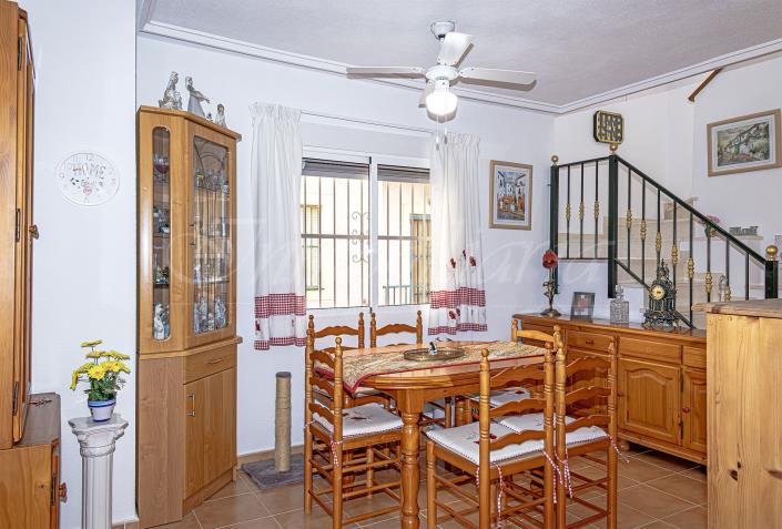 Image No.11-3 Bed Villa / Detached for sale