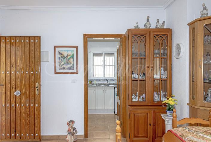 Image No.13-3 Bed Villa / Detached for sale