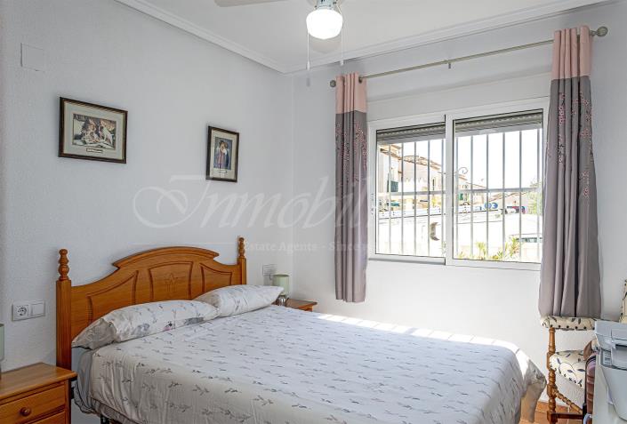 Image No.21-3 Bed Villa / Detached for sale