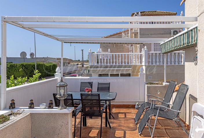 Image No.35-3 Bed Villa / Detached for sale